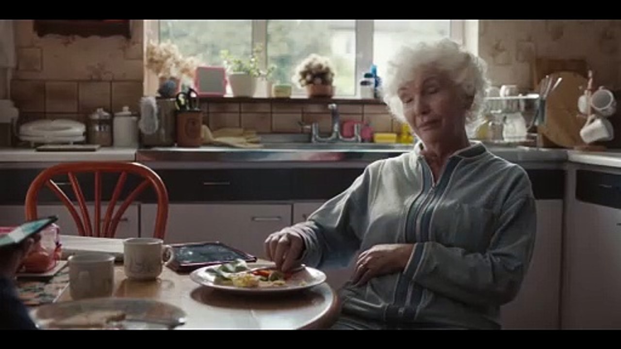 Vier Mütter für Edward | movie | 2025 | Official Trailer