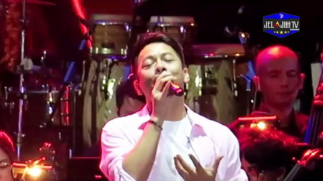 SEPARUH AKU ( ORCHESTRA VERSION ) __ ERWIN GUTAWA Feat ARIEL NOAH