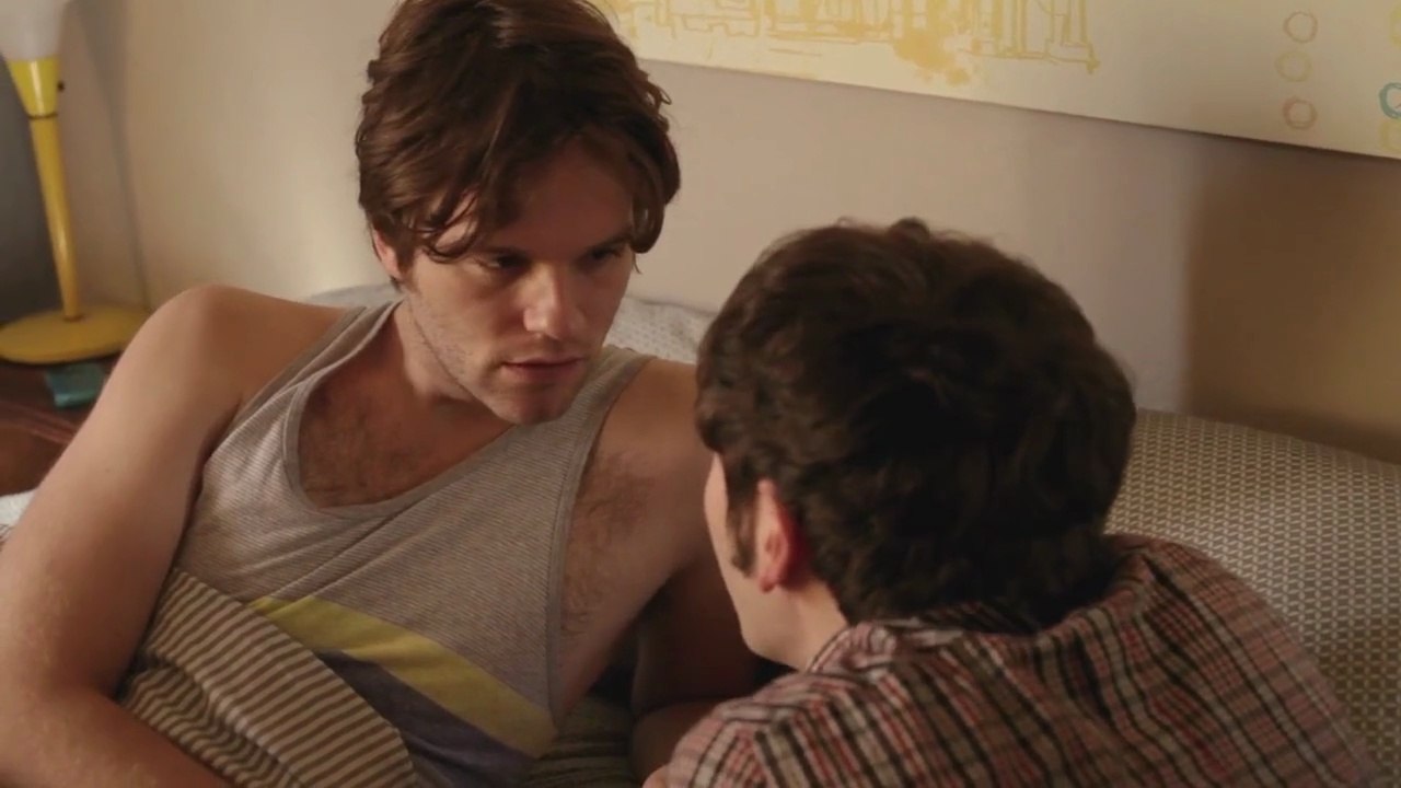 ES S01 E04 - gay theme series