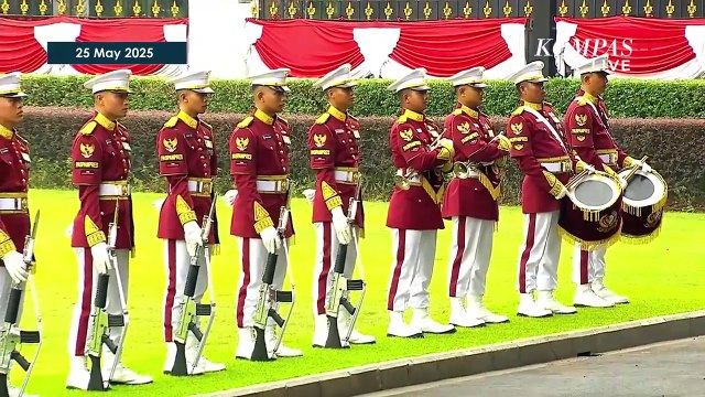 Iring-iringan Rombongan PM China Li Qiang Menuju Istana Merdeka