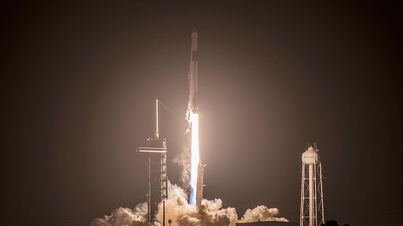 Kalifornier erschrecken bei explosivem SpaceX-Wiedereintritt – Sieh dir die Videos an!