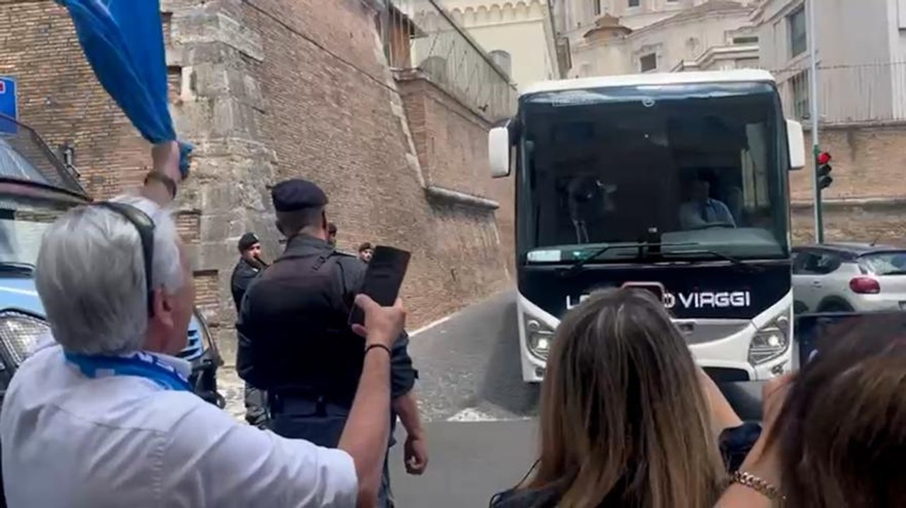 "De Laurentiis sembra il Papa!": il Napoli esce dopo l'incontro con Leone XIV