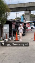pramugari bus cantik Indonesia