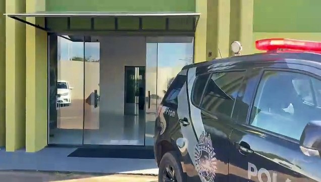 BPFron apreende veículo e mais de 500 pneus ilegais em comércio de Umuarama