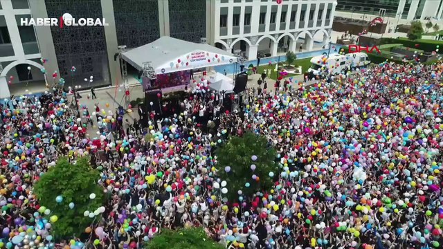 Binlerce insan bir araya geldi, kanseri yenen minik Ali Asaf için balonlar gökyüzüne bırakıldı