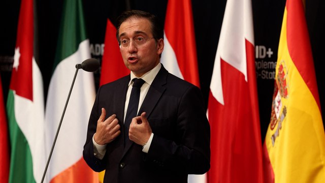 Albares, antes de empezar la cumbre sobre dos Estados: Hay que poner en marcha un embargo de armas