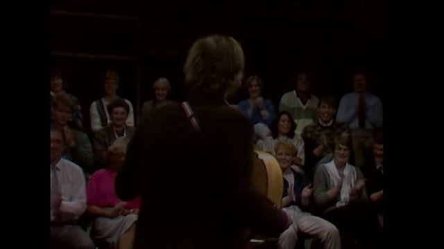 INTRO på Lørdagshjørnet og med Kim Larsen - 'Caroline (vil du trille mig en bussemand)' |1985| DRTV