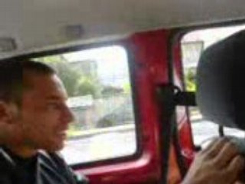 a 6 dans l'ax a blageur