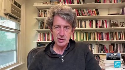 Palestinos desesperados asaltan camiones con ayuda humanitaria