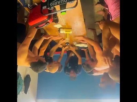 PHB : ENORME SAISON LES GARS ... RESPECT ET MERCI . VOUS NOUS AVEZ REGALES .