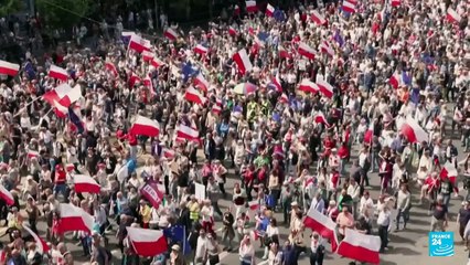 Polonia: manifestaciones rivales en Varsovia de cara a las elecciones