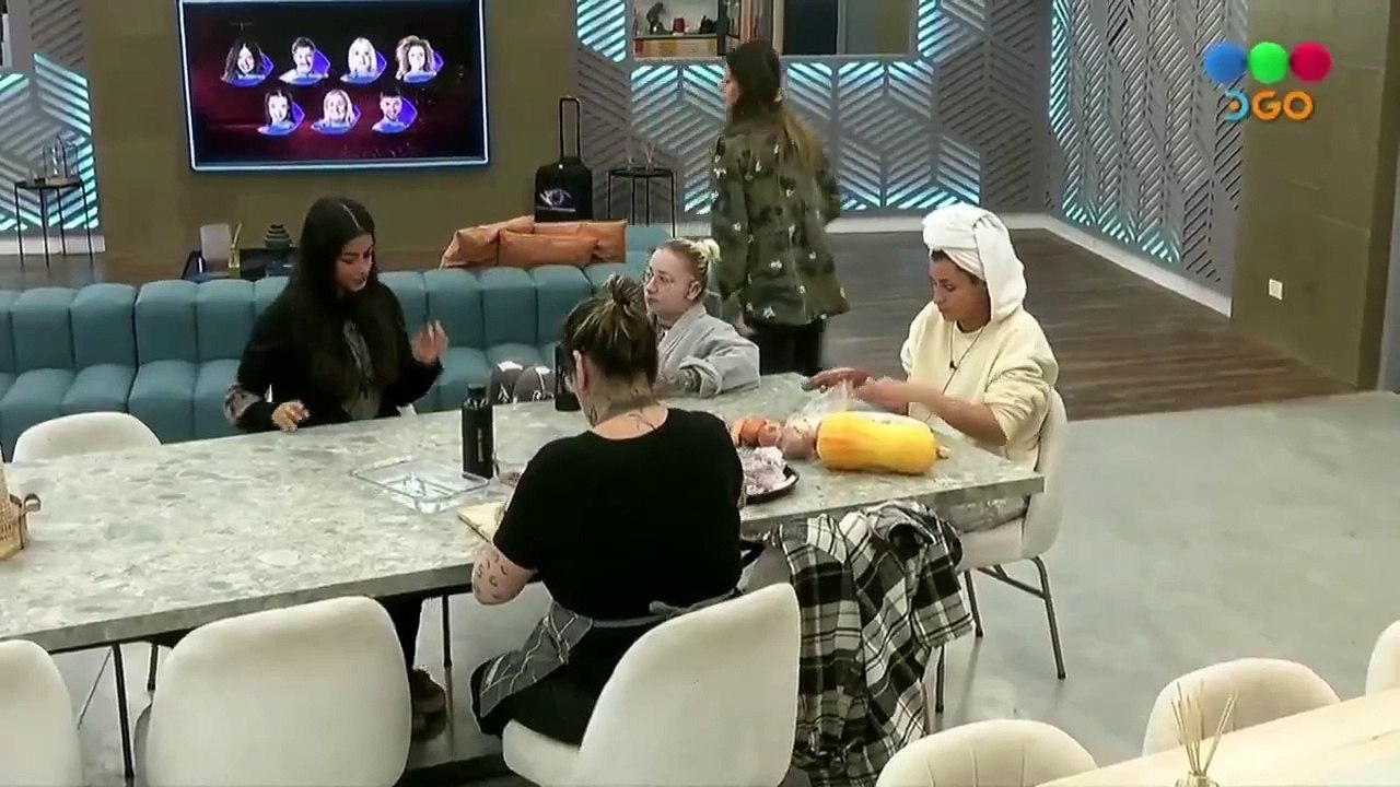 Eugenia rompió en llanto al disculparse con Luz en Gran Hermano 2024: "Estoy mal, hiero a la gente"
