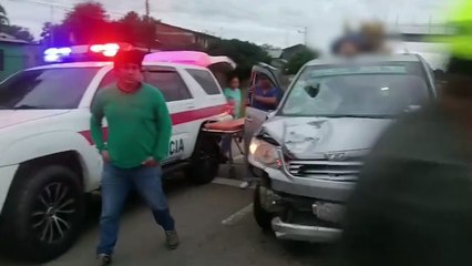Truffi se da a la fuga tras atropellar a un mototaxista, sin percatarse que la víctima iba en el techo