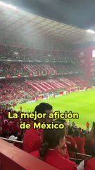 NO SE CANSAN   La afición del Toluca ahora sacó mantas para apoyar a su equipo.