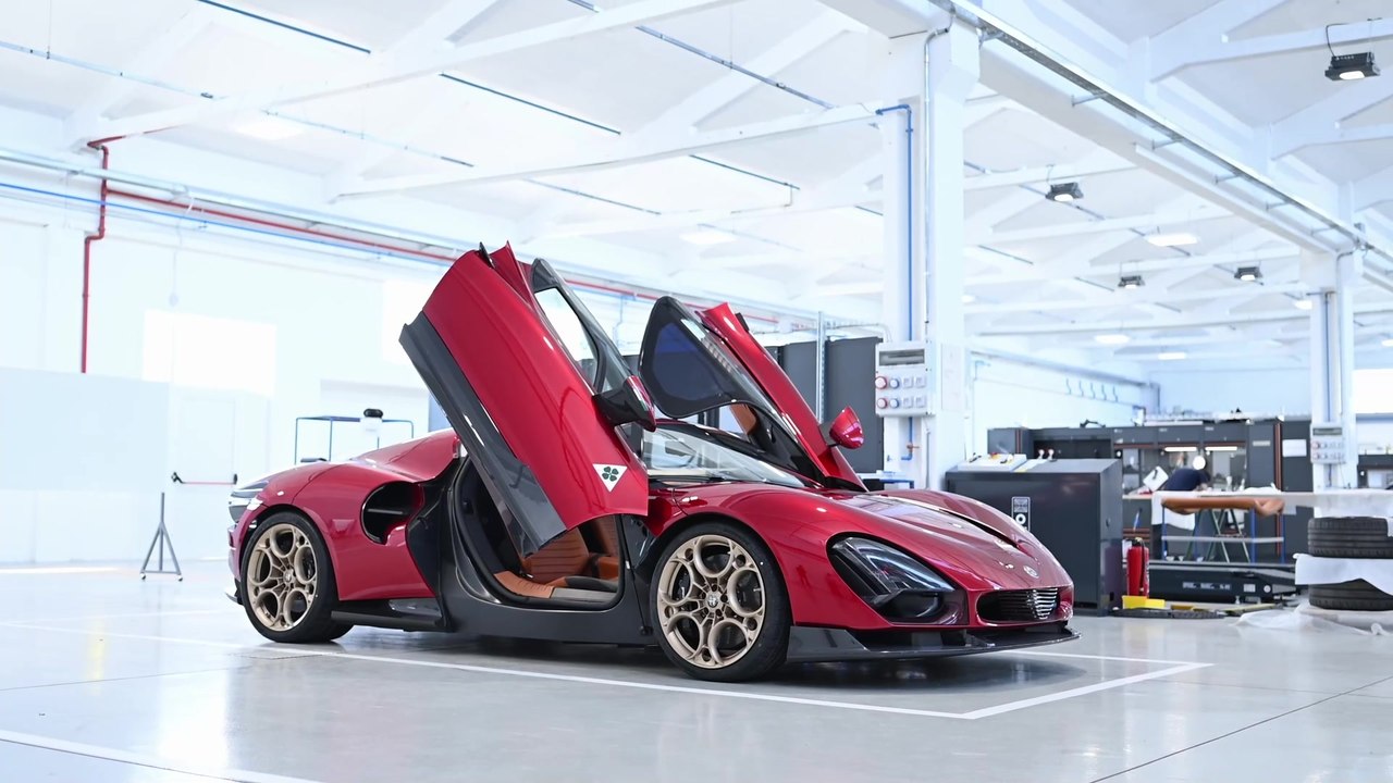 Alfa Romeo 33 Stradale - Final assembling