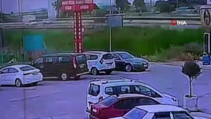 Bursa'da 2 kişinin hayatını kaybettiği kaza kamerada