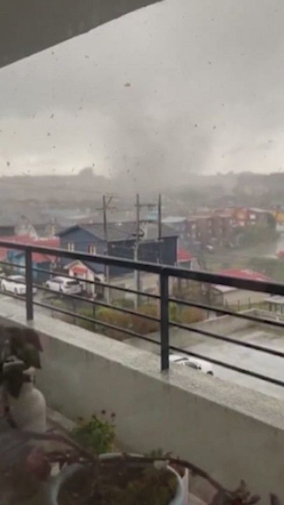 El impresionante tornado toca tierra en Puerto Varas, Chile
