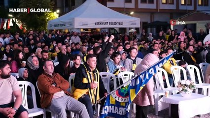 Esenyurt’ta final coşkusu: Büyük zaferi dev ekranda kutladılar