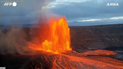 Erutta alle Hawaii il Kilauea, spettacolari fontane di lava