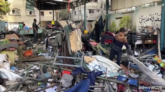 Bombardamento israeliano su una scuola a Gaza: almeno 30 i morti