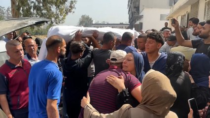 Al menos 36 muertos en el bombardeo israelí contra una escuela convertida en refugio en Gaza