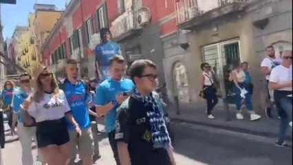 Festa scudetto del Napoli, la marcia dei tifosi verso il lungomare