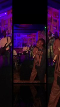 Mic Iyke Performed Live in Lagos Island alongside with the Crossroads Bands