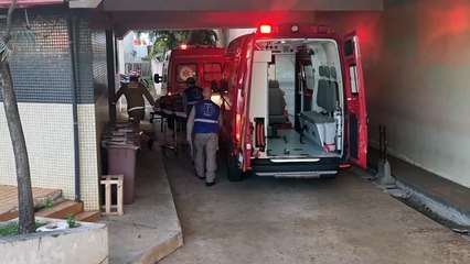 Motociclista fica ferida após acidente de trânsito na Avenida Brasil, em Cascavel