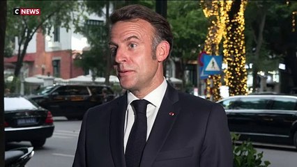 Emmanuel Macron dément toute «scène de ménage» avec son épouse Brigitte