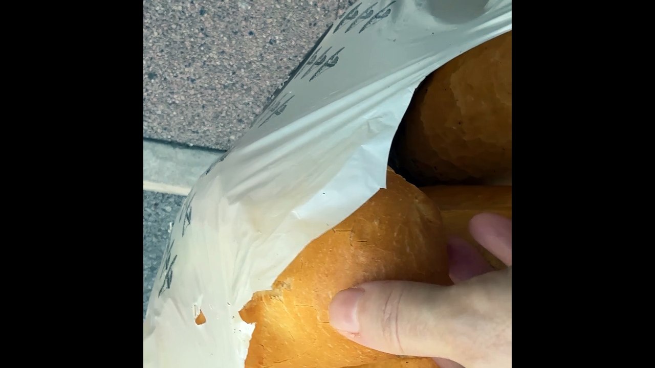 خبز الصمون التركي الهش الصمون التركي الهش الذهبي 🥖