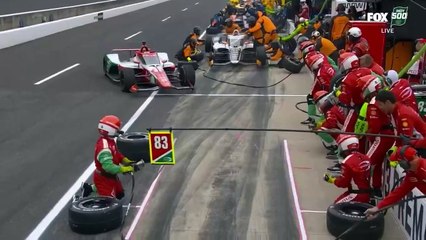 Un pilote perd le contrôle de sa voiture aux 500 Miles d’Indianapolis et percute ses mécaniciens:  "J’ai eu vraiment peur !"  - VIDEO