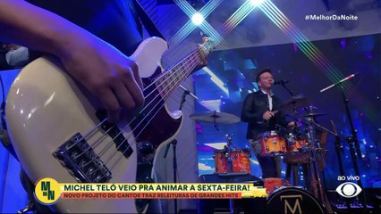 Michel Teló toca Raul no palco do Melhor da Noite