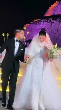 ⁨أهرامات مصر تشهد حفل زفاف ليلى أحمد زاهر وهشام جمال
