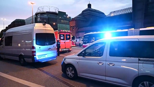 Al menos doce heridos tras ser atacadas por una persona con un cuchillo en Hamburgo