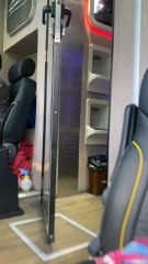 Pramugari bus cantik Indonesia