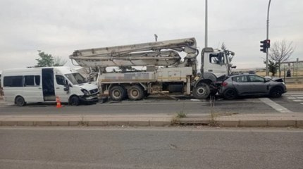 Diyarbakır'da zincirleme kaza: 11 kişi yaralandı