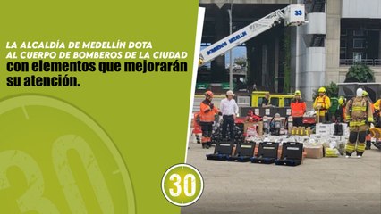 Cuerpo de Bomberos de Medellín recibe tecnológica dotación por parte de la Alcaldía