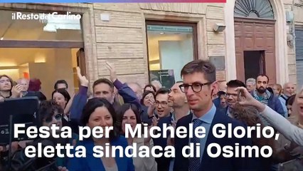 Festa per  Michele Glorio, eletta sindaca di Osimo