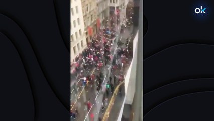 Atropello masivo a los aficionados del Liverpool durante la celebración de la Premier League