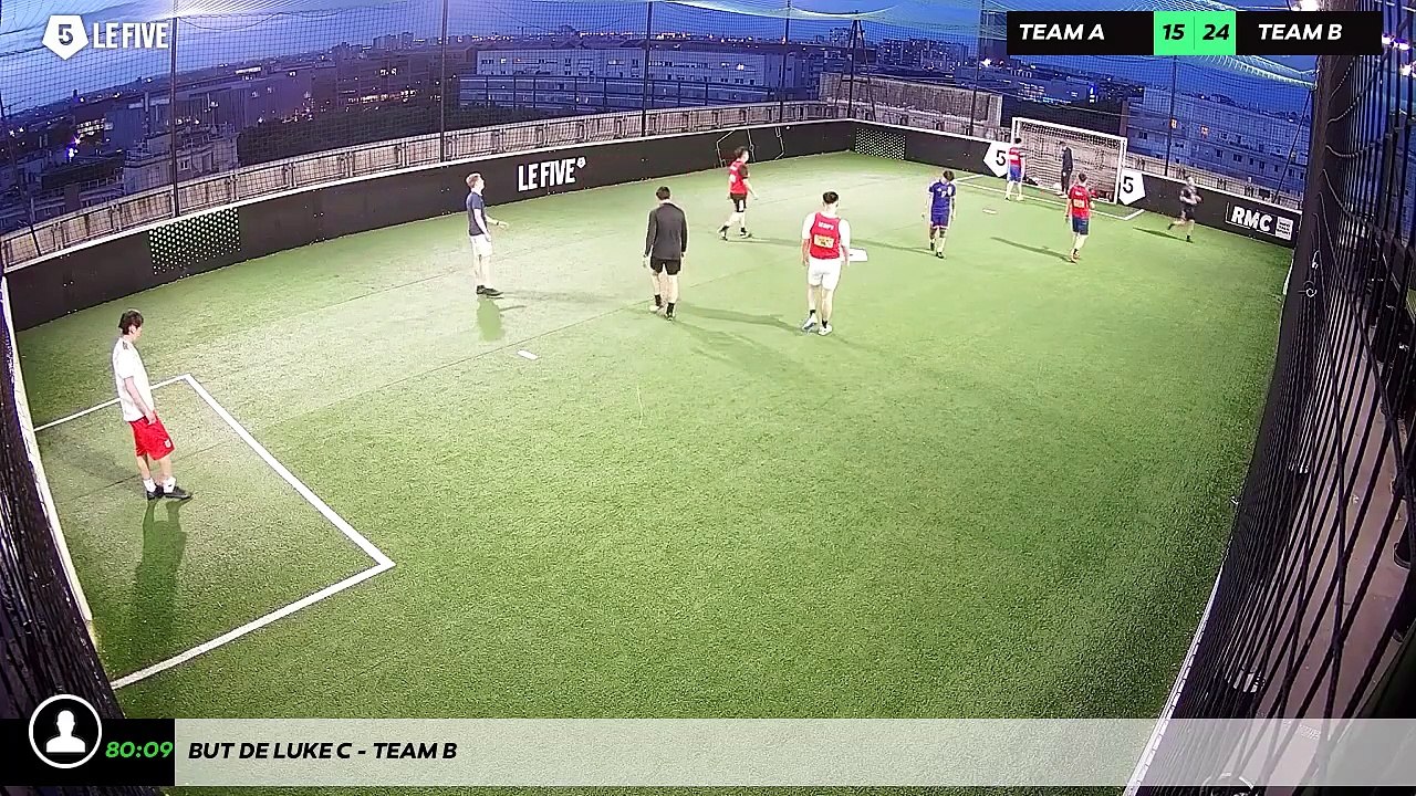 But de Luke C - Team B