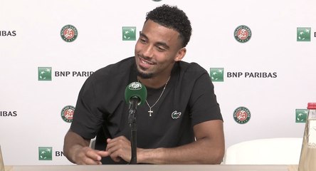 Roland-Garros 2025 - Arthur Fils : "Quoi qu'il arrive, samedi je serai devant le match du PSG !"
