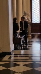 Santilli y Ritondo llegando a la reunión en Casa Rosada