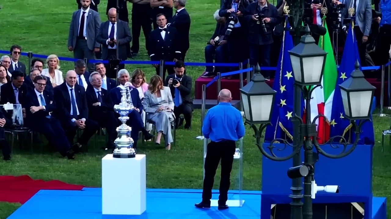 Meloni - Presentazione ufficiale dei trofei della Louis Vuitton Cup e dell'America's Cup (26.05.25)