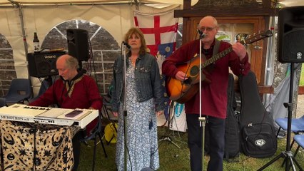 Ian Churchward (Medieval Pop Musician) and his Merrie Band at Coldridge event, video Alan Quick IMG_2605