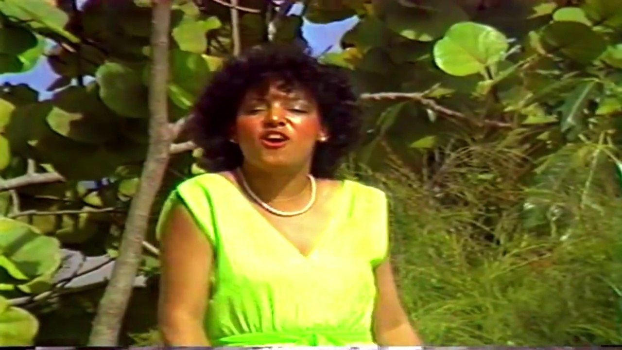 De la producion Esta es Milly con los Vecinos del 1976 Tu Sabes - Micky Suero Videos Salsa/Merengues Clasicos