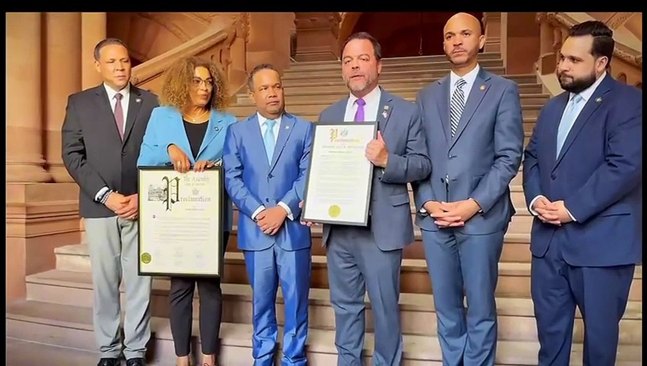 Senado de Nueva York reconoce al congresista Héctor Acosta