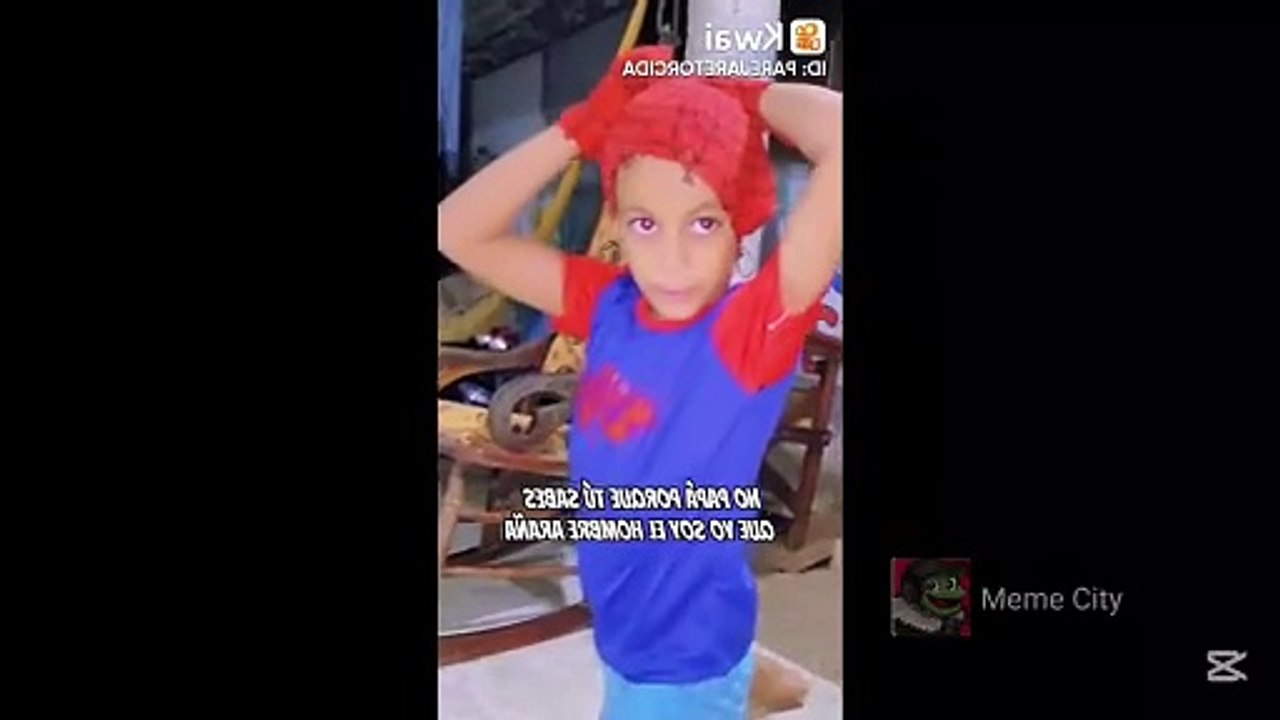 Pareja Torcida - Meme 113