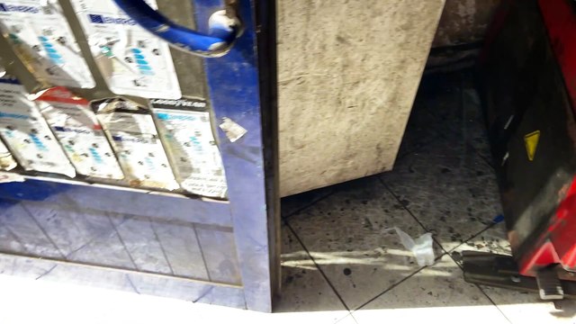 2 Oto lastik tamiri patlak teker Beşiktaş Şişli Mecidiyeköy Sinan Usta 30 yıllık usta tel aşağıda