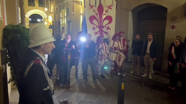 Strage dei Georgofili, nella notte la commemorazione: i rintocchi della campana e il “Silenzio”