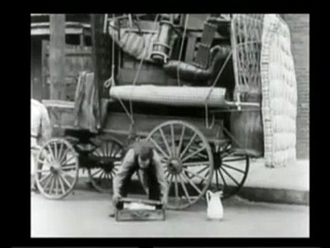 👮‍♂️ Cops (1922) | Buster Keaton’s Silent Masterpiece 👮‍♂️ #BusterKeaton #SilentComedy #ClassicShort